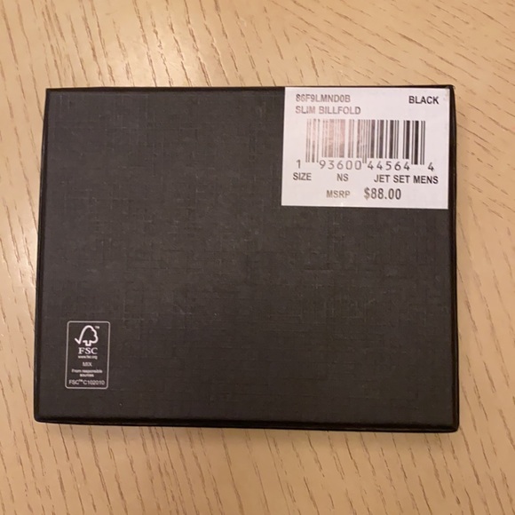 Michael Kors Wallet - Picture 9 of 9